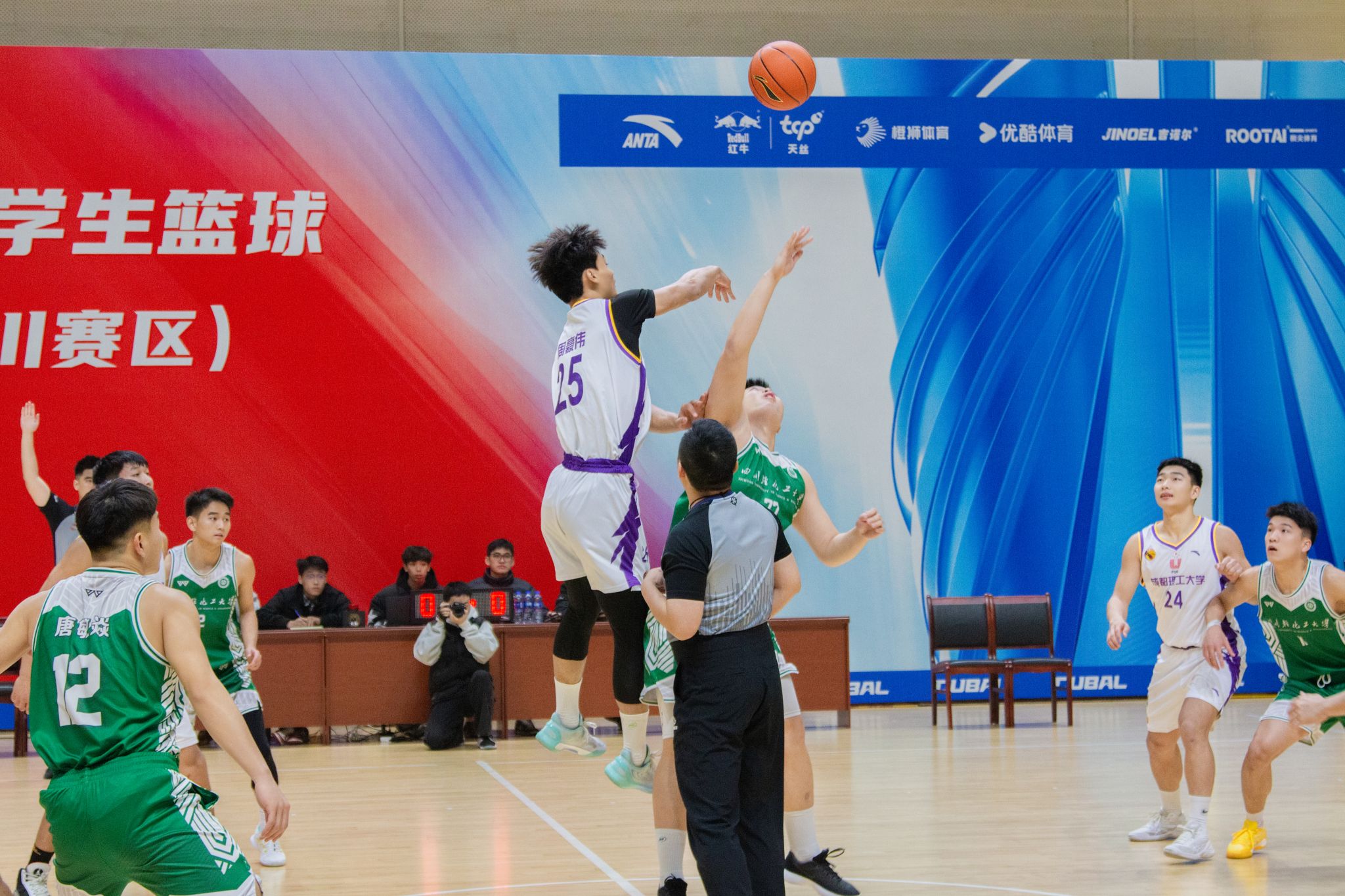 关于大学生篮球联赛收官，北大队遗憾告负的信息