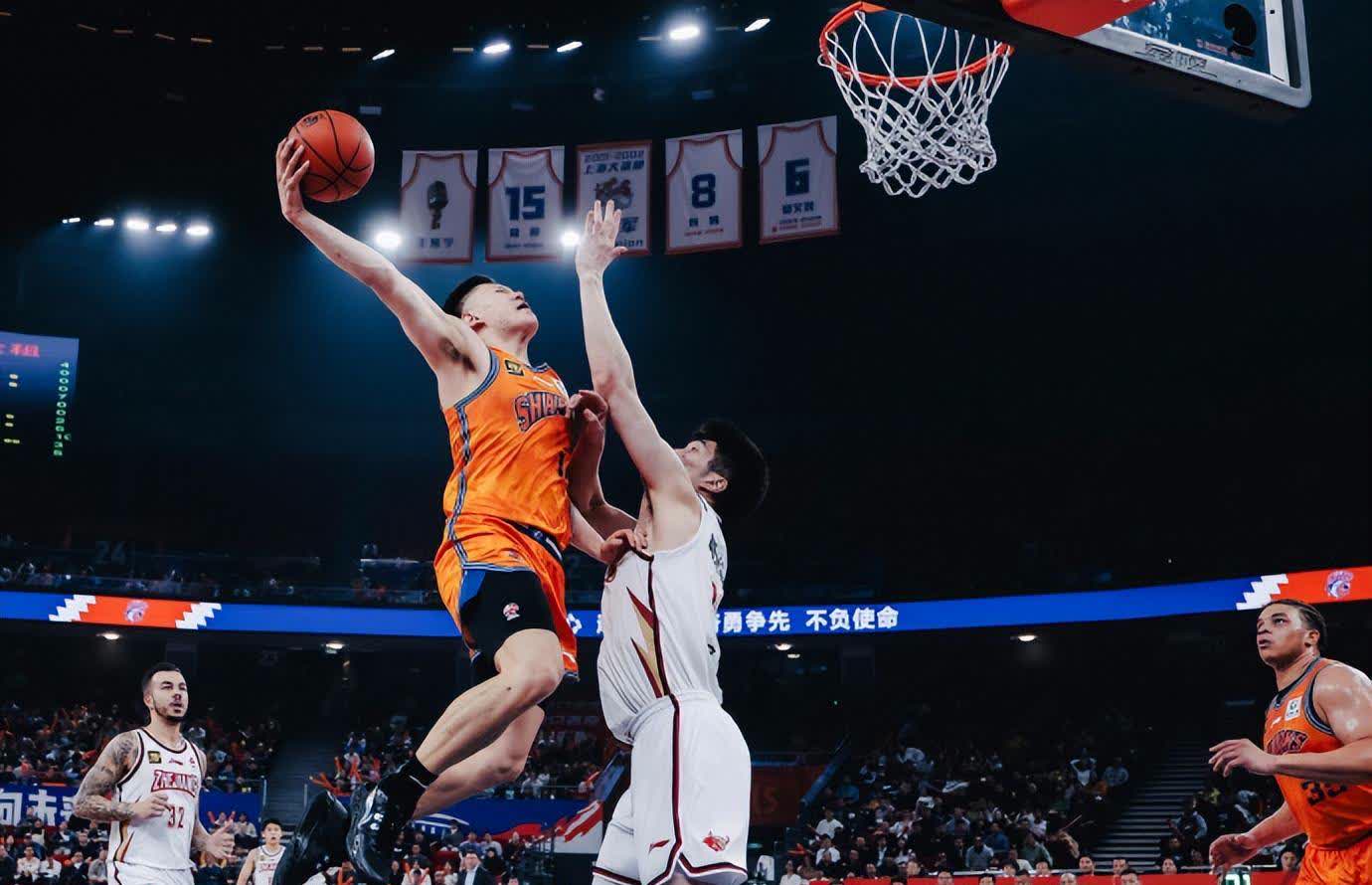 开云体育入口-上海男篮击败新疆，继续领跑积分榜的简单介绍