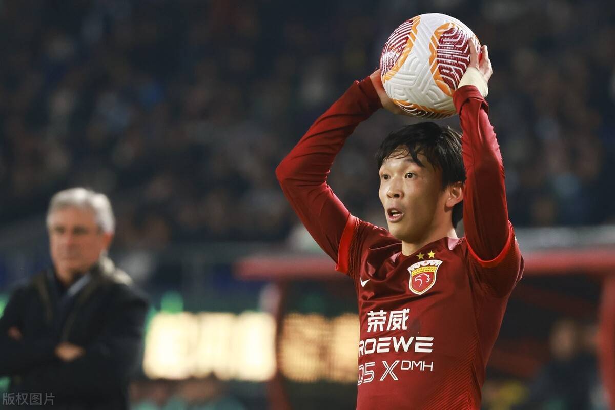 开云体育在线-包含上港队员表现抢眼，助力球队取得胜利的词条