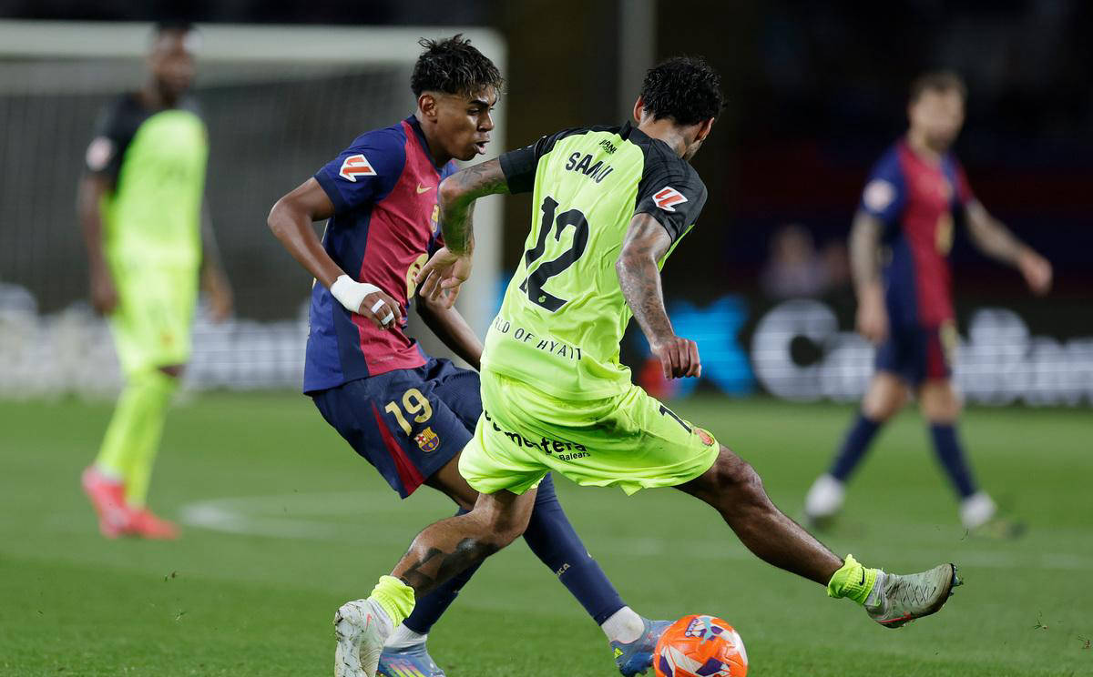 开云体育官网-包含马德里竞技客场惨败，球队士气低迷的词条