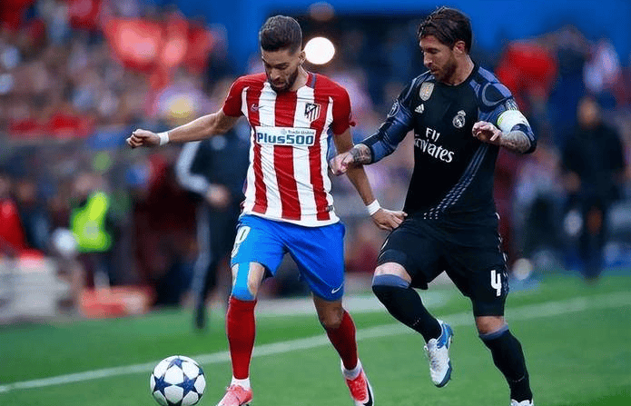 开云体育在线-沙尔克攻守不佳，主场告负遭遇困境的简单介绍