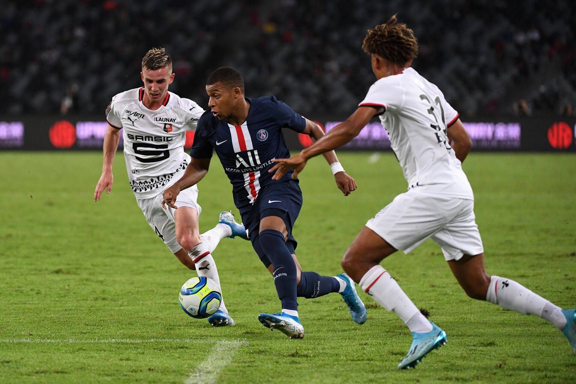 南特与蒙彼利埃在比赛中不分胜负 南特与蒙彼利埃在比赛中不分胜负