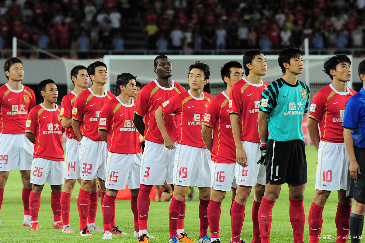 广州恒大客场战平重庆斯威,保持强势 广州恒大客场战平重庆斯威,保持强势