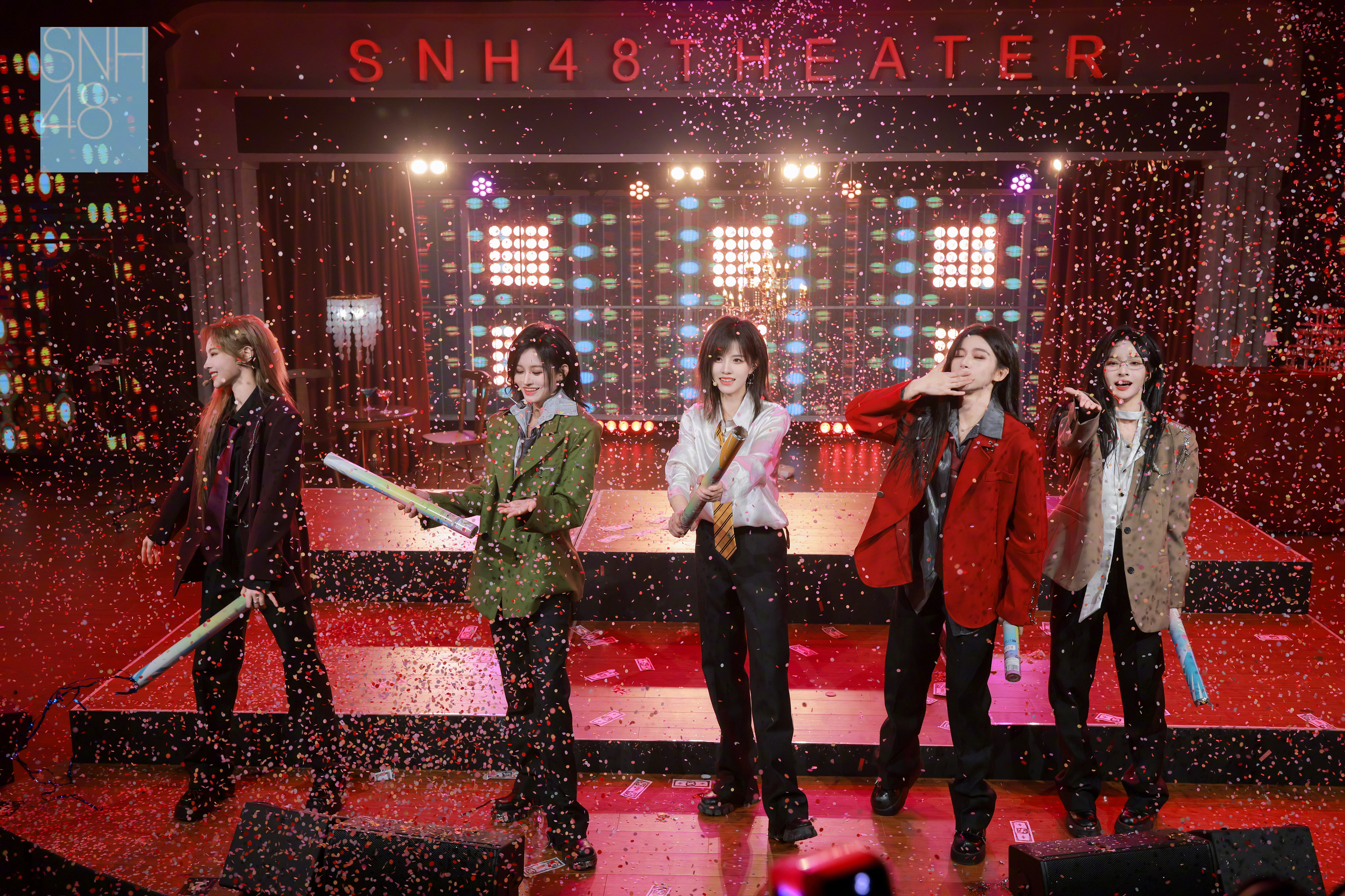 经典比赛回顾,激情迸发场面动人 经典比赛回顾,激情迸发场面动人