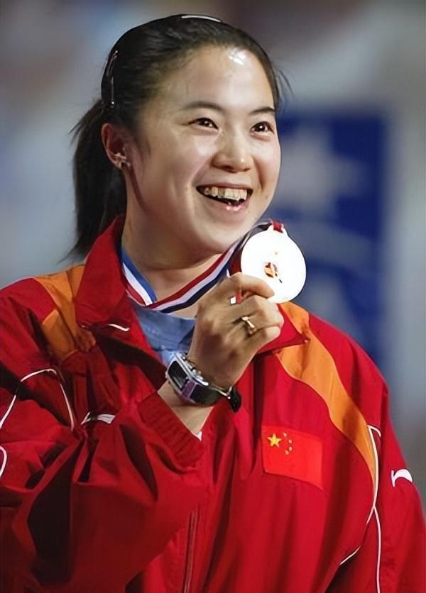 中国女子足球代表队斩获冠军殊荣