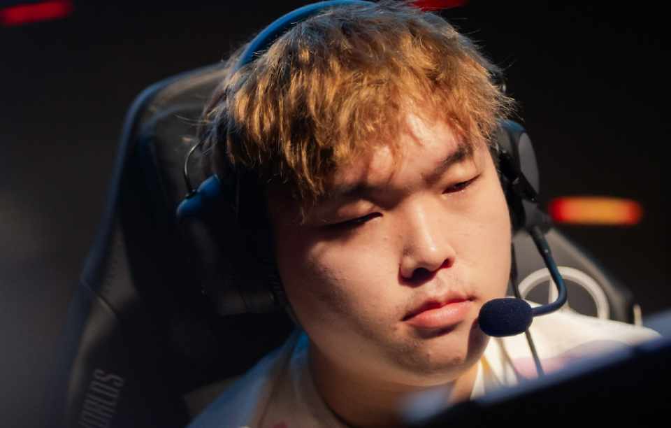 开云体育登录-FNC横扫G2，Bin拿下关键大龙入围赛3:1（釜山）