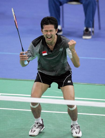 英格兰羽毛球队险胜中国羽毛球队，陶菲克统治全场的简单介绍