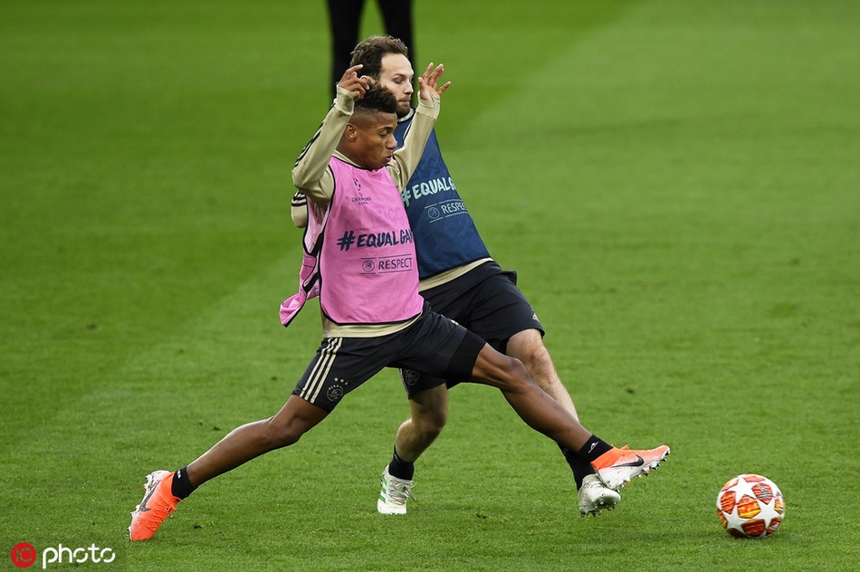 阿贾克斯奇迹连连，实力凸显的简单介绍