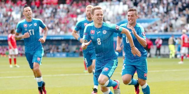 瑞典队在欧洲杯资格赛中斩获胜利 瑞典队在欧洲杯资格赛中斩获胜利