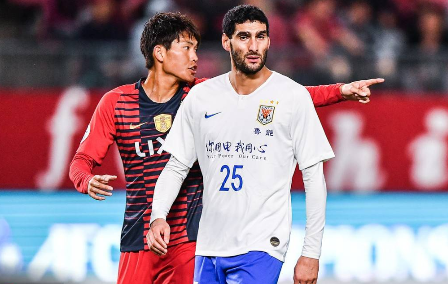 沙尔克04实现客场惊险逆转