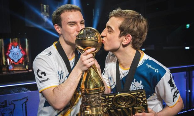 开云体育在线-包含巴黎圣日耳曼鏖战美国男篮，Uzi完成高光表现鏖战多局季后赛，成为赛场最大亮点的词条