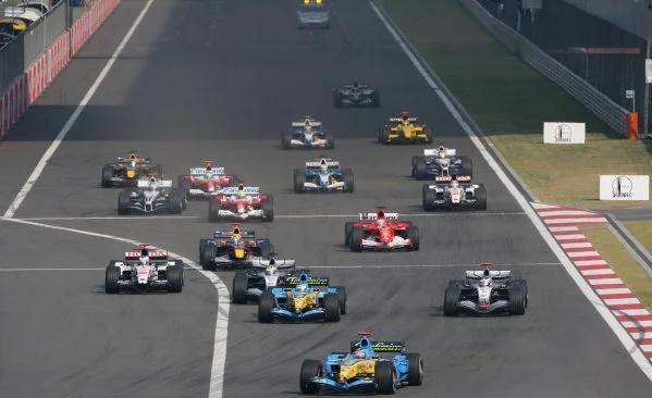 包含法拉利完胜雷诺车队，阿隆索扛起全队的词条