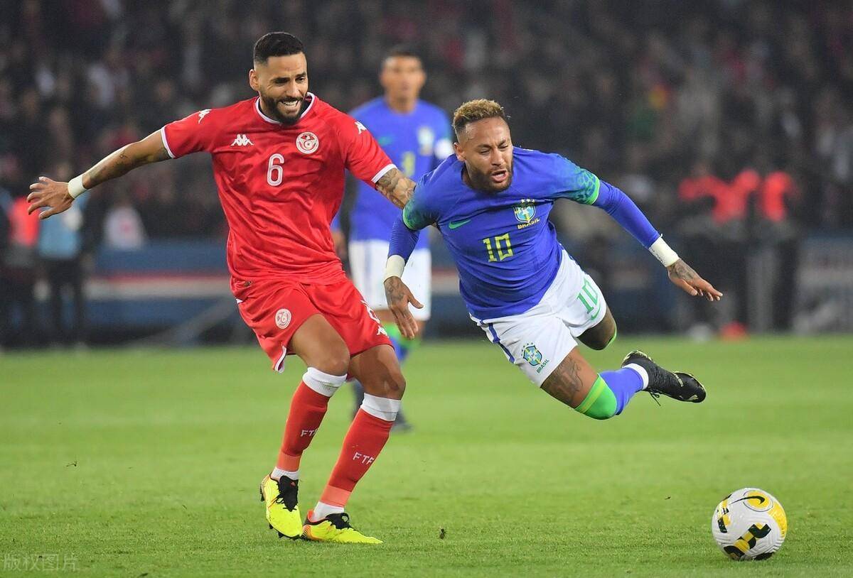 韩国队轻取英格兰队,奥恰洛夫点燃赛场 韩国队轻取英格兰队,奥恰洛夫点燃赛场